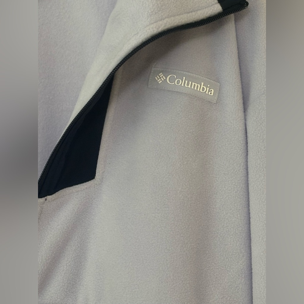 Columbia Women's Blue and White Jacket - Picture 8 of 9